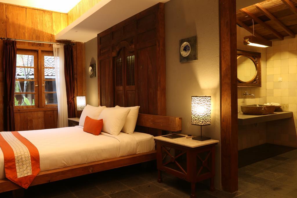วาริซาน เฮอริเทจ บูทิก โฮเต็ล Hotel Surakarta  ภายนอก รูปภาพ