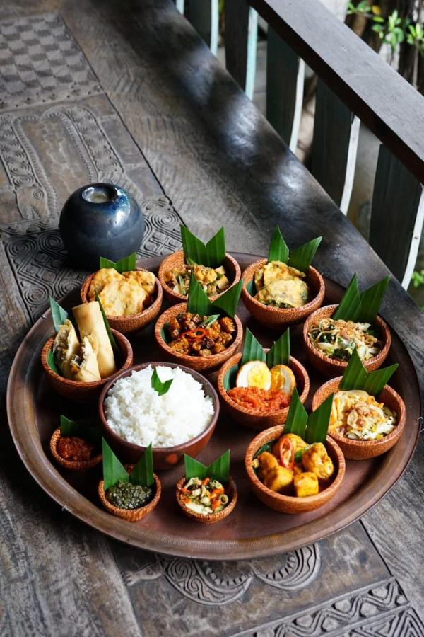 วาริซาน เฮอริเทจ บูทิก โฮเต็ล Hotel Surakarta  ภายนอก รูปภาพ